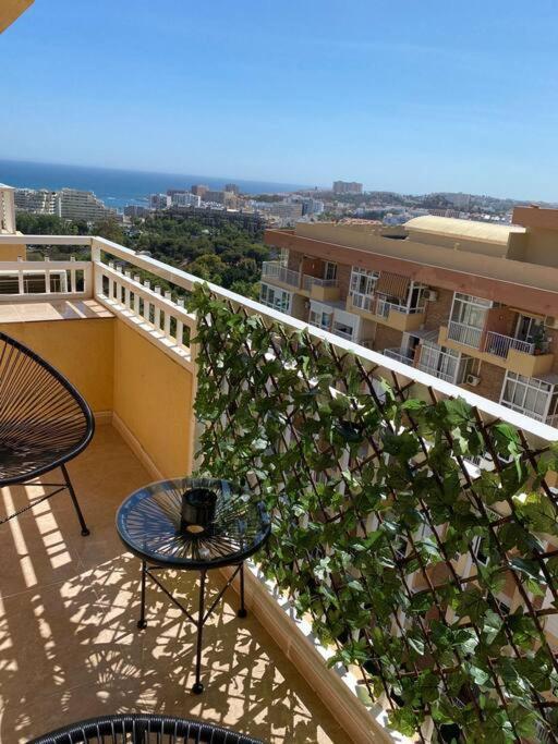 Apt Con Espectacular Vista, Piscinas, Recep 24 Hs Benalmádena Kültér fotó