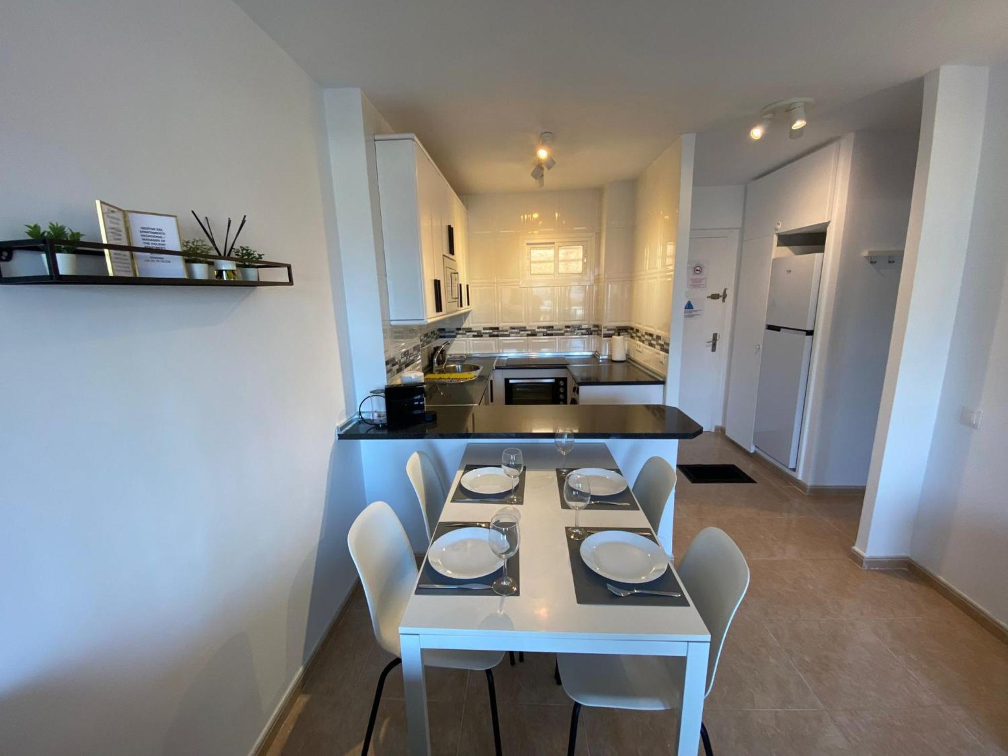 Apt Con Espectacular Vista, Piscinas, Recep 24 Hs Benalmádena Kültér fotó
